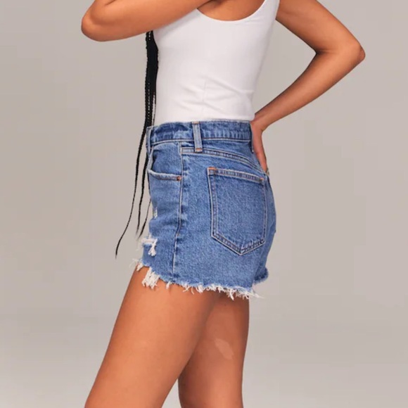 Abercrombie & Fitch High Rise Mom Shorts - Picture 8 of 9